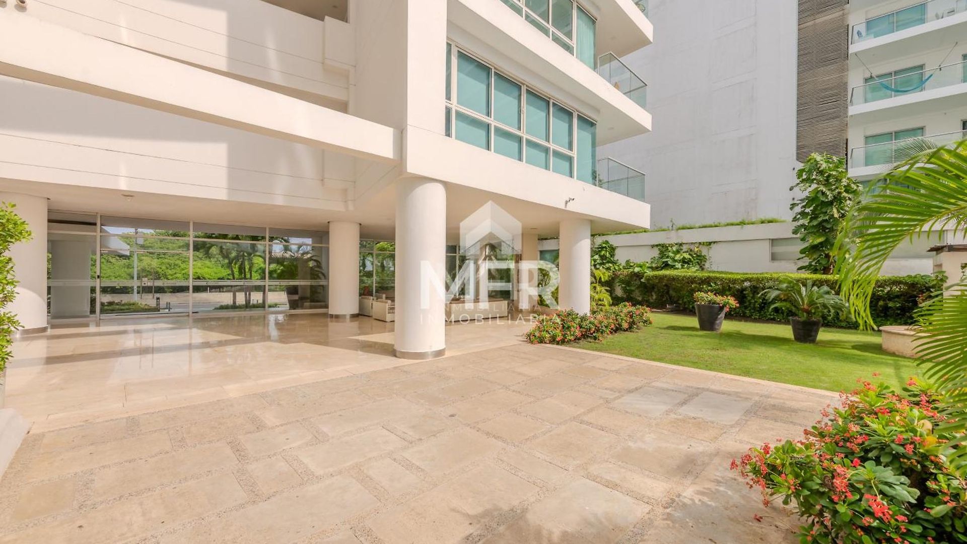 Apartment Morros 3, Beachfront & 2 Bedrooms *
